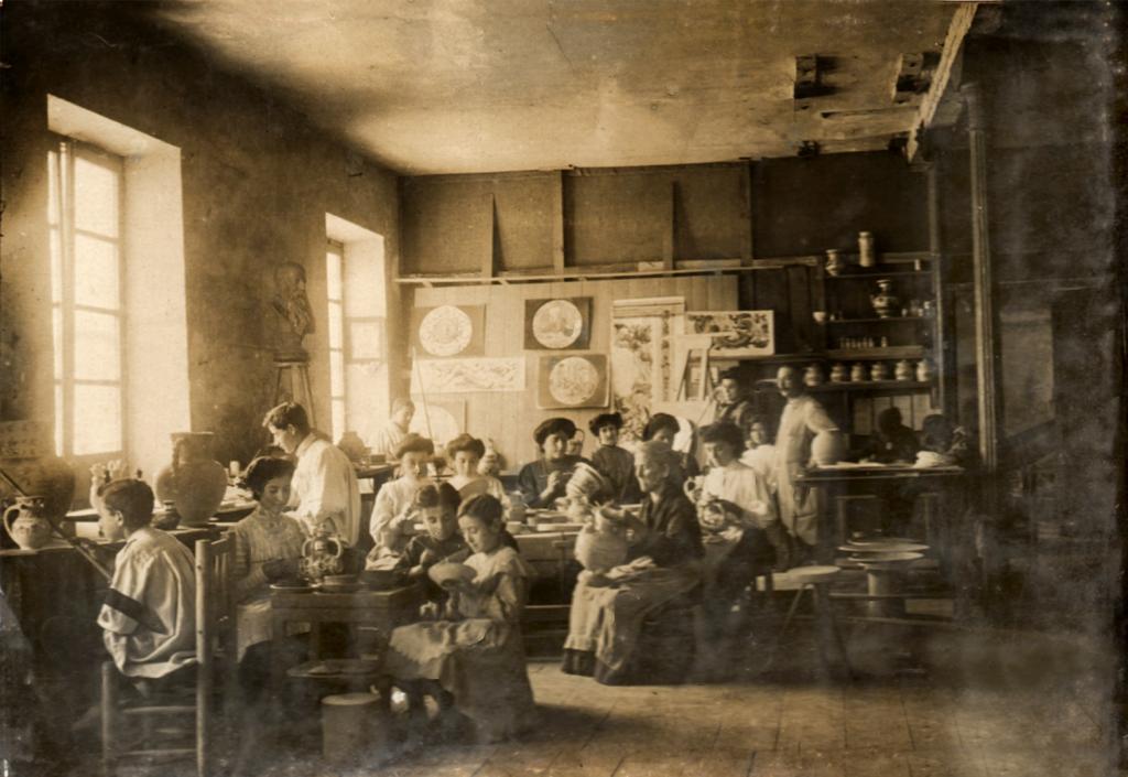 Taller de pintoras y aprendices