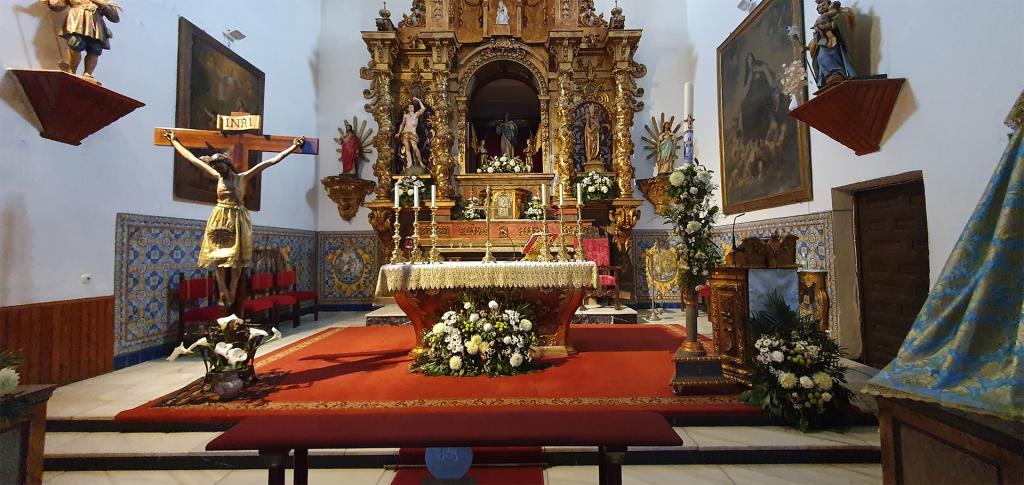 Interior iglesia de san Julián de Noez (Toledo)