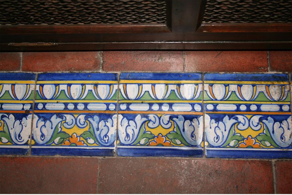 Cenefa clásica a modo de paspartú